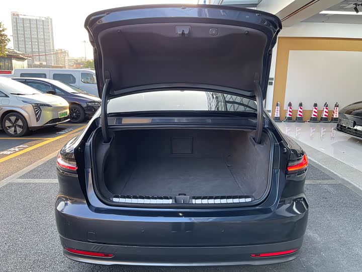 Фото 15 - Nio ET7