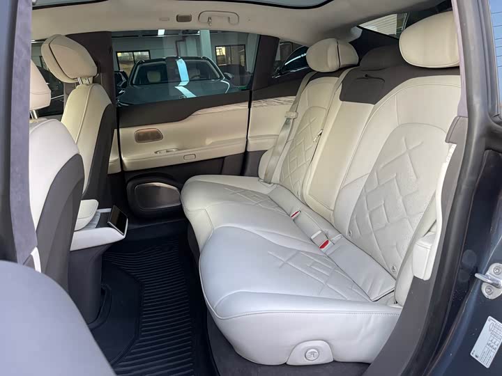 Фото 22 - Nio ET7