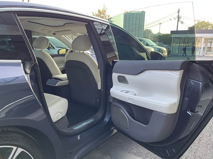 Фото 26 - Nio ET7