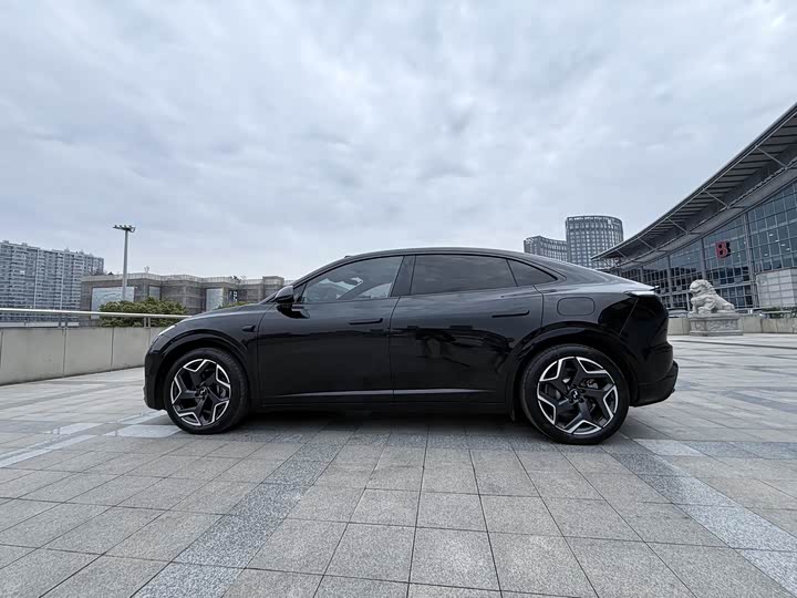 Фото 8 - Nio Onvo L60