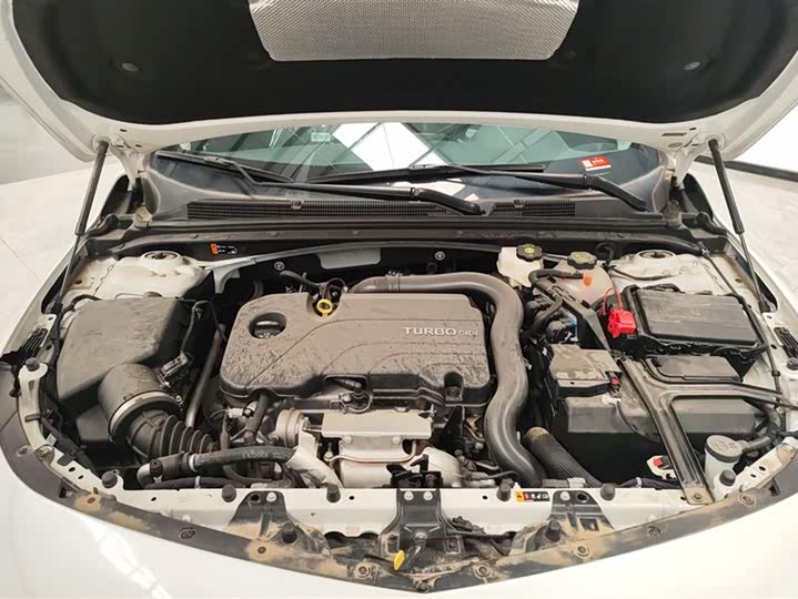 Фото 10 - Chevrolet Malibu XL