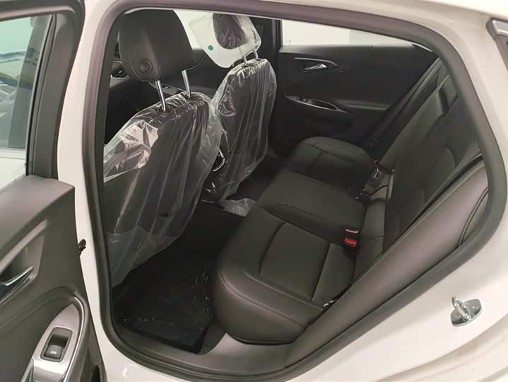 Фото 11 - Chevrolet Malibu XL