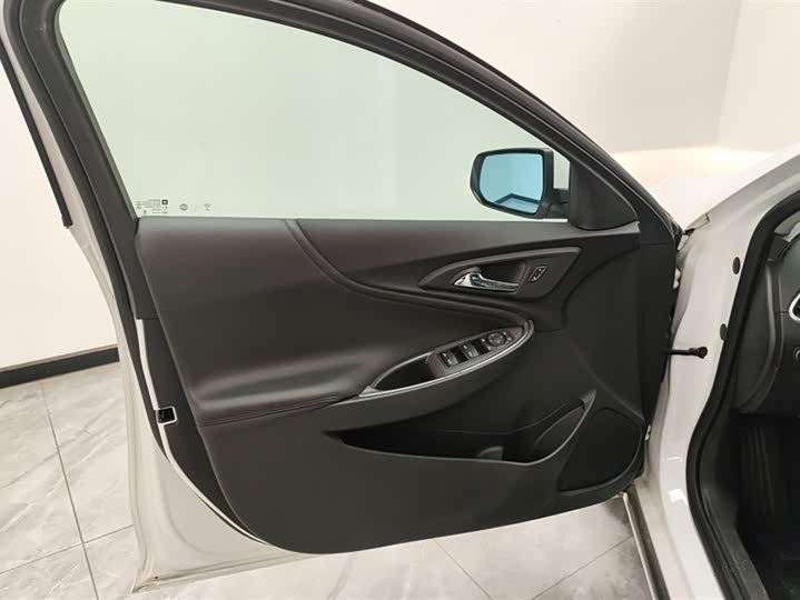 Фото 7 - Chevrolet Malibu XL