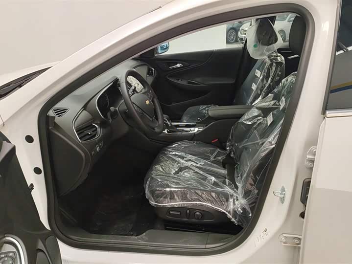 Фото 9 - Chevrolet Malibu XL