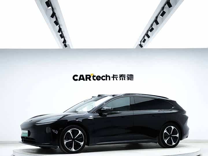 Фото 1 - Nio ET5T