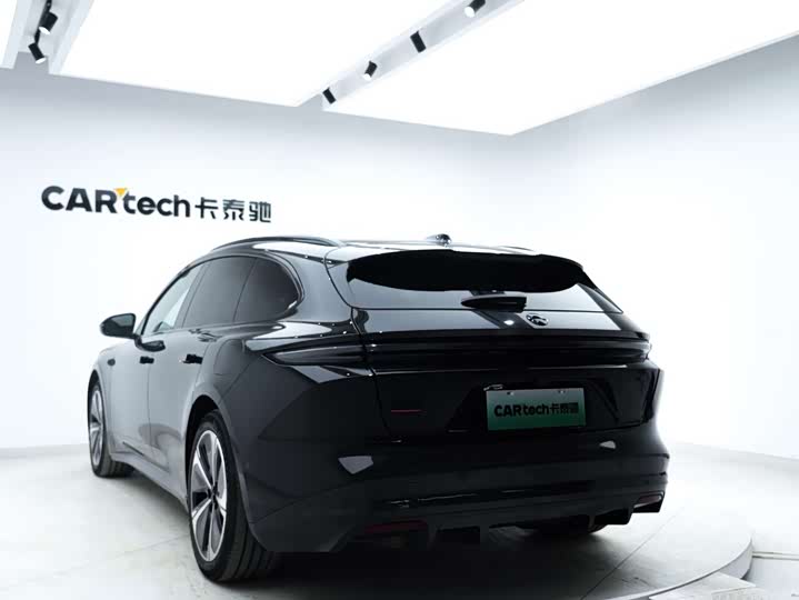 Фото 21 - Nio ET5T