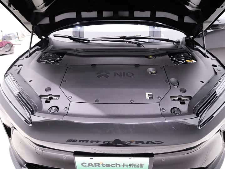 Фото 24 - Nio ET5T