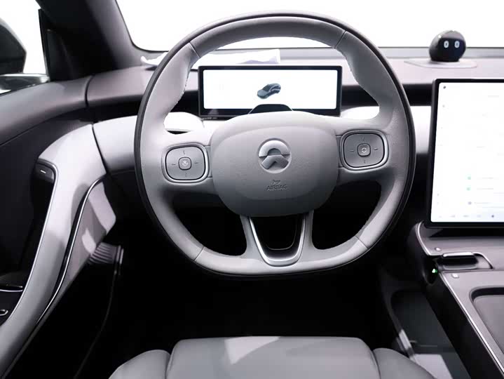 Фото 4 - Nio ET5T