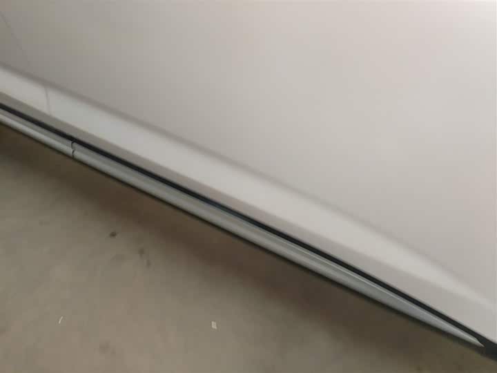 Фото 21 - Roewe RX5 eMax