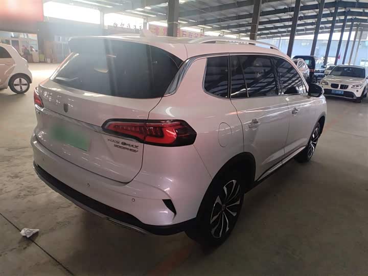 Фото 7 - Roewe RX5 eMax