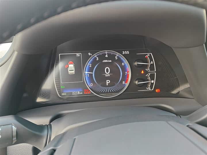 Фото 12 - Lexus ES