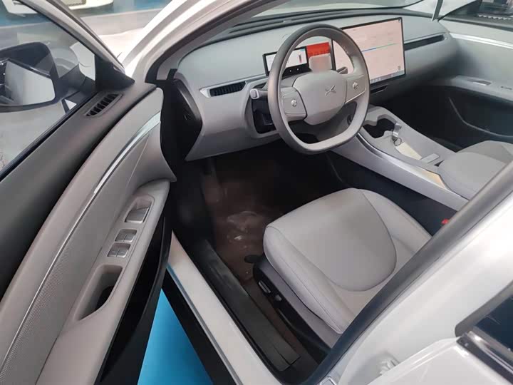 Фото 16 - XPeng Mona M03