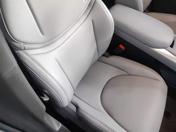 Фото 25 - XPeng Mona M03