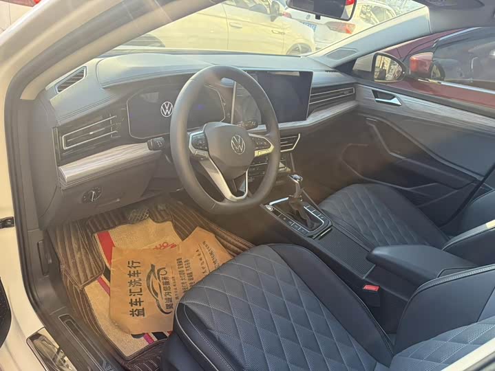 Фото 8 - Volkswagen Sagitar L