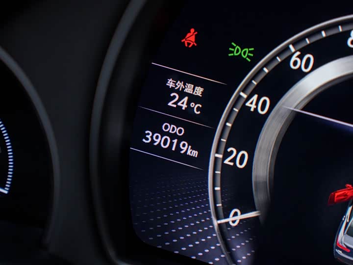 Фото 21 - Lexus LS