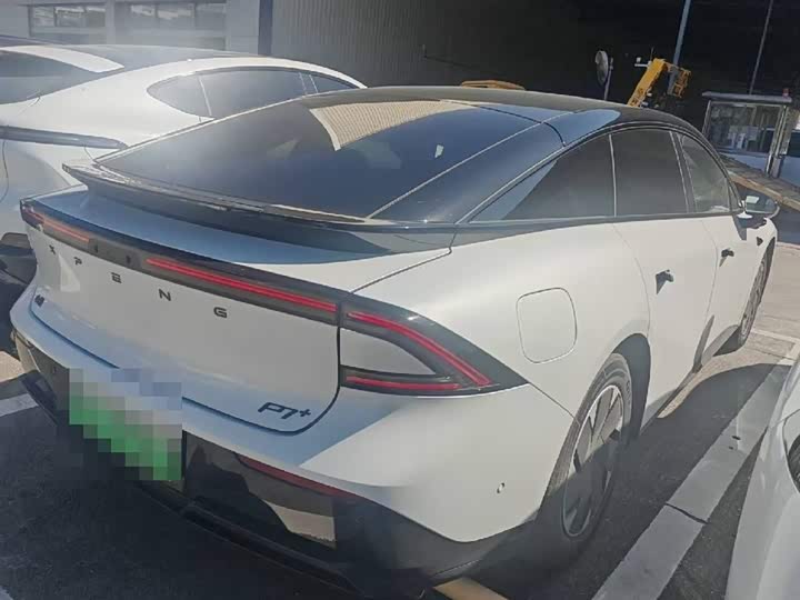 Фото 2 - XPeng F57