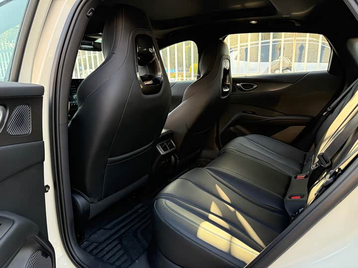 Фото 9 - BYD Seal 06 Hybrid/EV