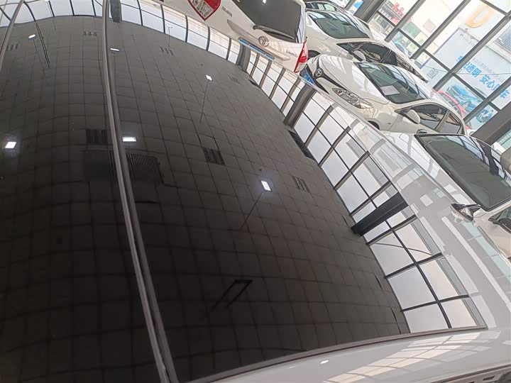 Фото 27 - Volkswagen Golf