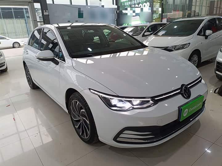 Фото 4 - Volkswagen Golf