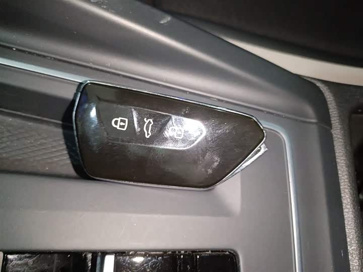 Фото 9 - Volkswagen Golf