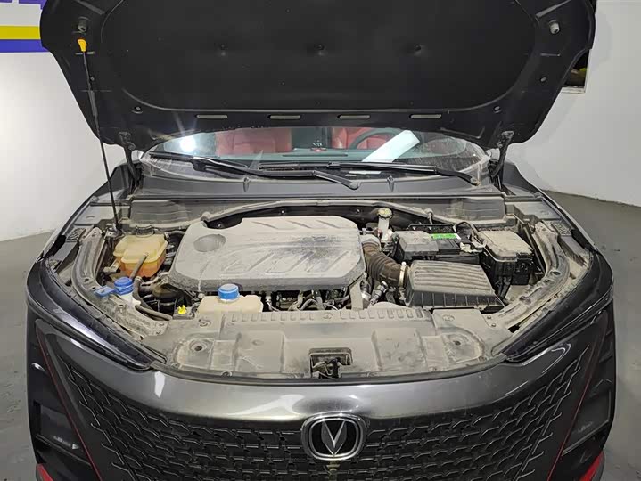 Фото 10 - Changan UNI-T