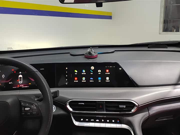 Фото 13 - Changan UNI-T