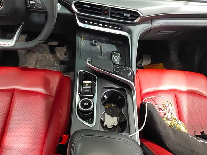 Фото 16 - Changan UNI-T