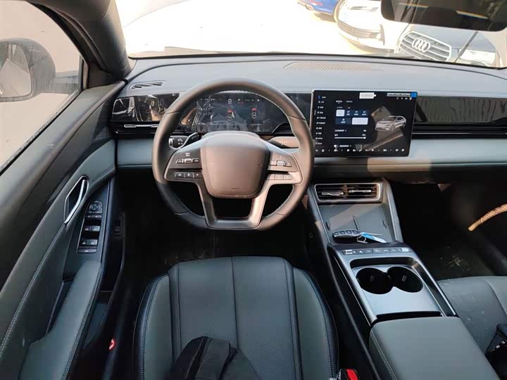 Фото 11 - BYD Qin L