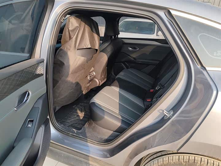 Фото 17 - BYD Qin L