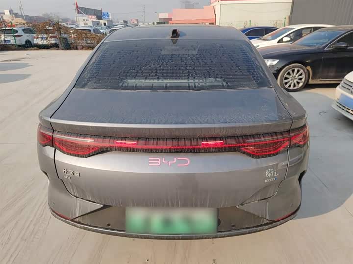 Фото 6 - BYD Qin L