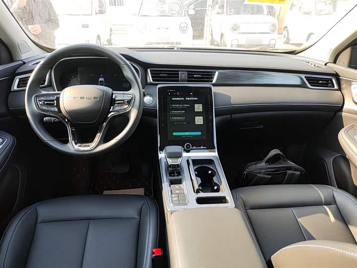 Фото 10 - Roewe RX5