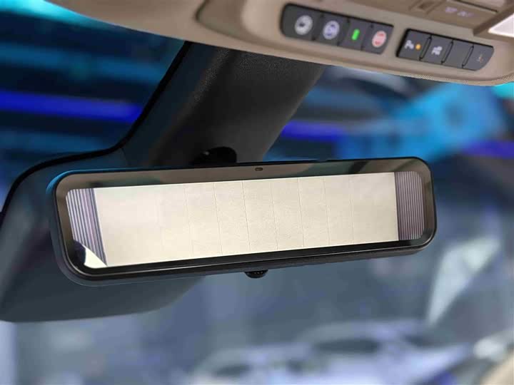 Фото 13 - Buick GL8 ES