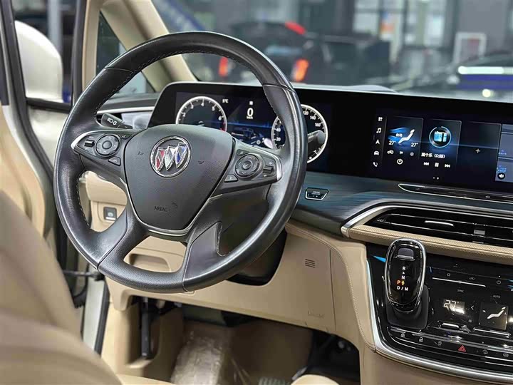 Фото 8 - Buick GL8 ES