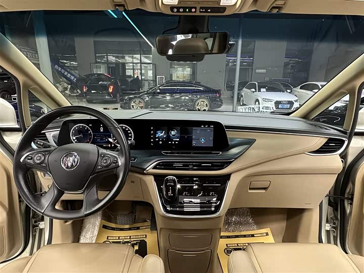 Фото 9 - Buick GL8 ES