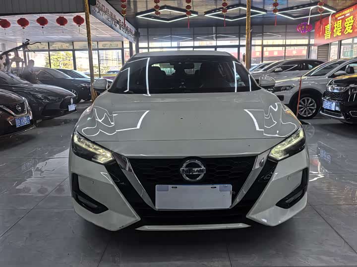 Фото 2 - Nissan Sylphy