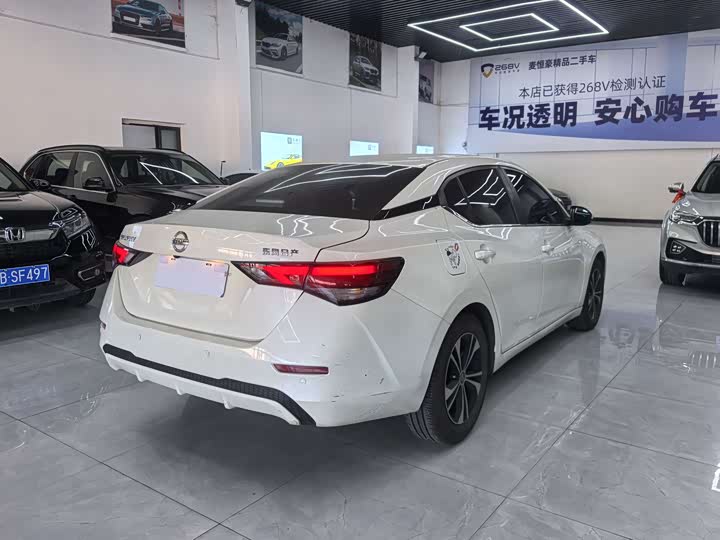 Фото 9 - Nissan Sylphy