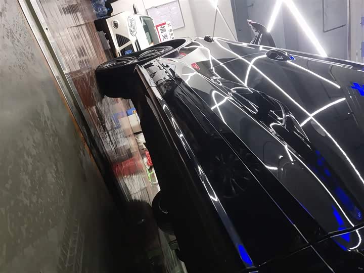 Фото 21 - Audi Q5L