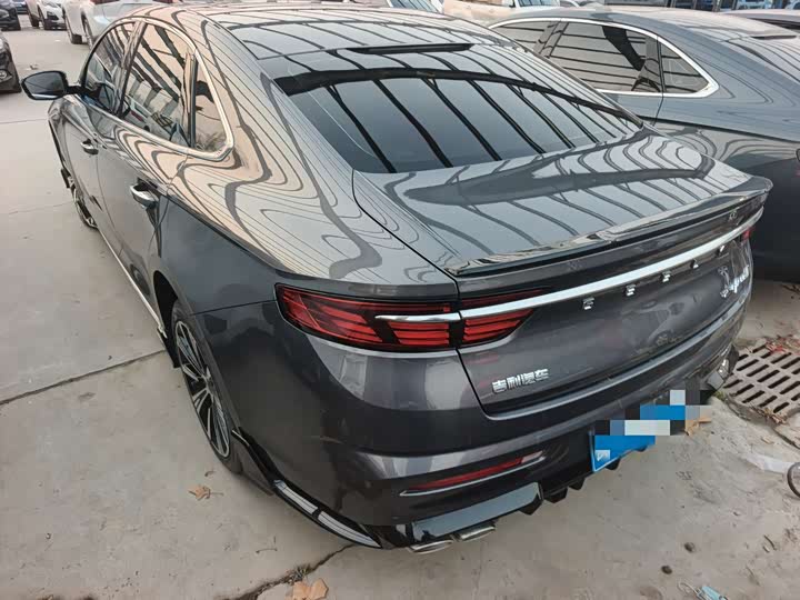 Фото 10 - Geely Preface