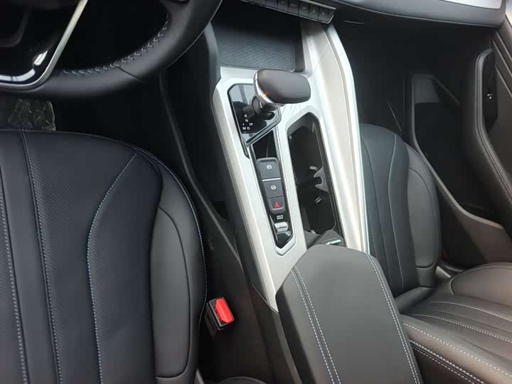 Фото 6 - Geely Preface