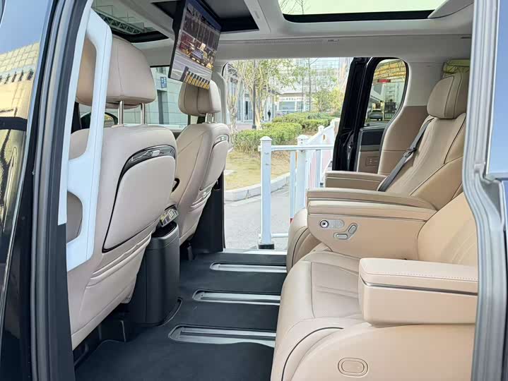 Фото 9 - XPeng X9