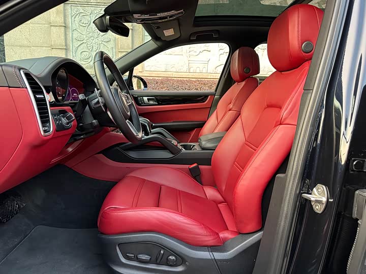 Фото 5 - Porsche Cayenne