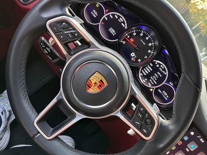 Фото 8 - Porsche Cayenne