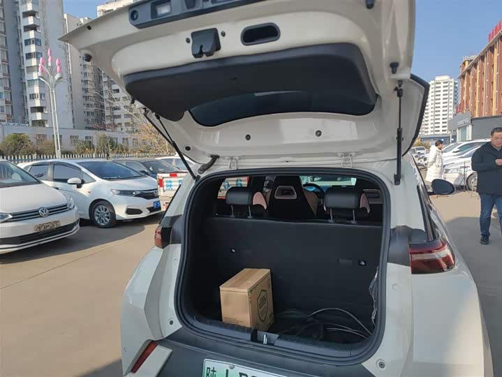 Фото 19 - BYD Seagull