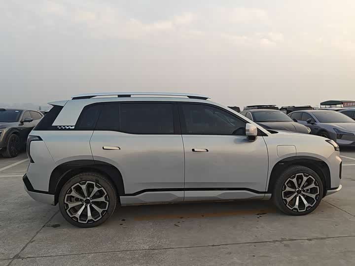 Фото 7 - GAC Aion V