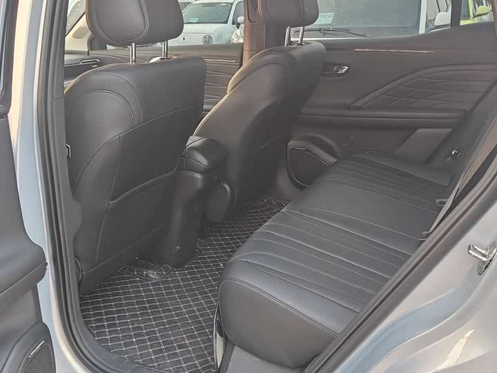 Фото 9 - GAC Aion V