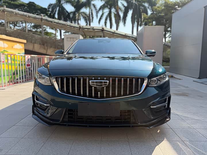 Фото 2 - Geely Preface