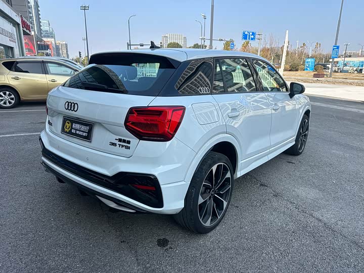 Фото 8 - Audi Q2L