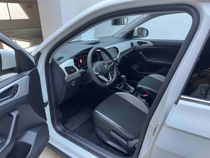 Фото 9 - Volkswagen Tacqua