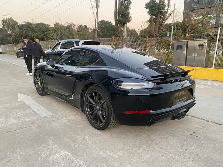 Фото 4 - Porsche 718