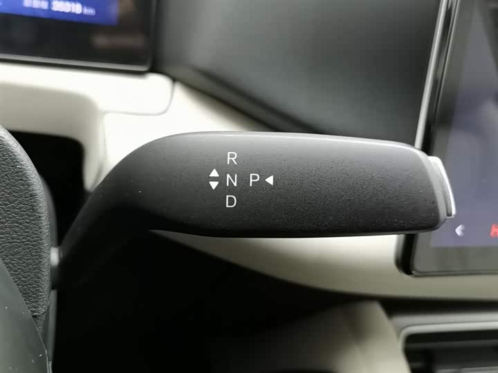 Фото 13 - BYD Yuan Up